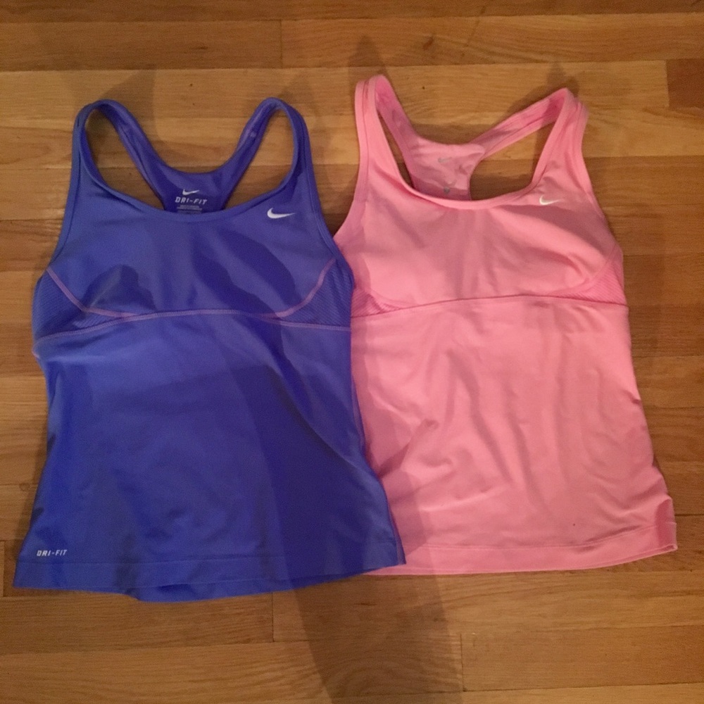 2 NIKE WORKOUT TANKS FOR 1 PRICE